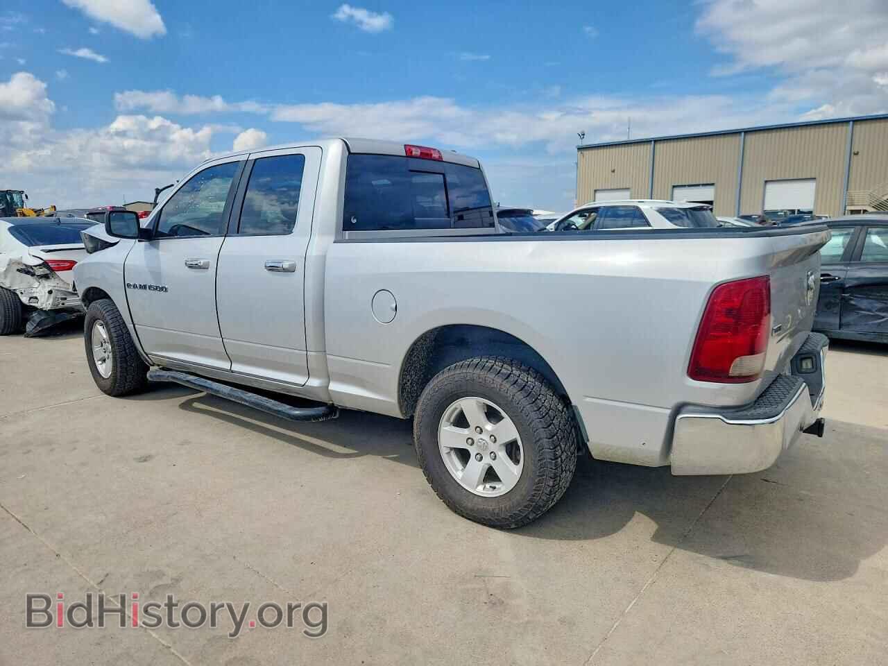 2011 DODGE RAM 1500 - VIN: 1D7RB1GP0BS692641 - Фото 2