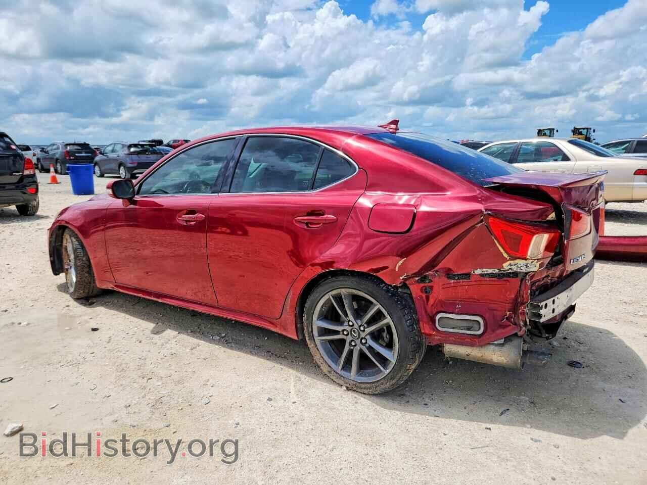 2011 LEXUS IS - VIN: JTHBF5C22B5138757 - Photo 2