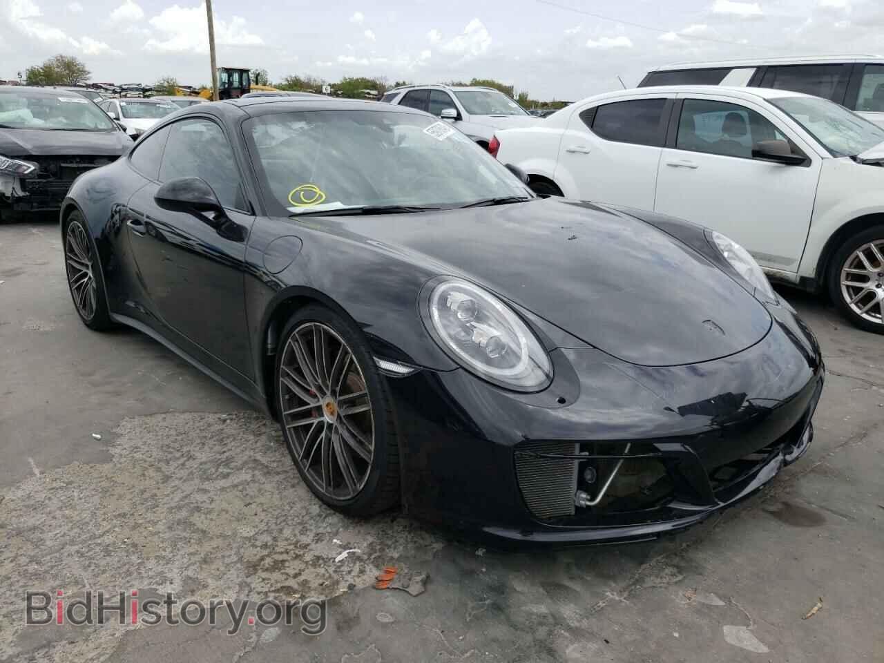 Фотография WP0AB2A92HS124701 - PORSCHE 911 2017