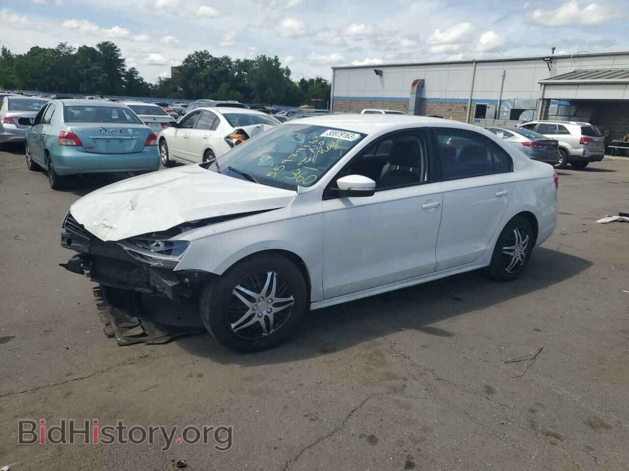 Фотография 3VWDX7AJ3BM340138 - VOLKSWAGEN JETTA 2011