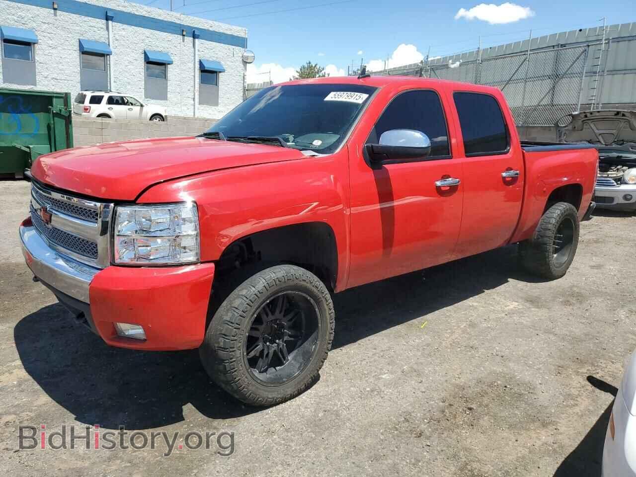 Photo 3GCPCSE06BG357367 - CHEVROLET ALL Models 2011