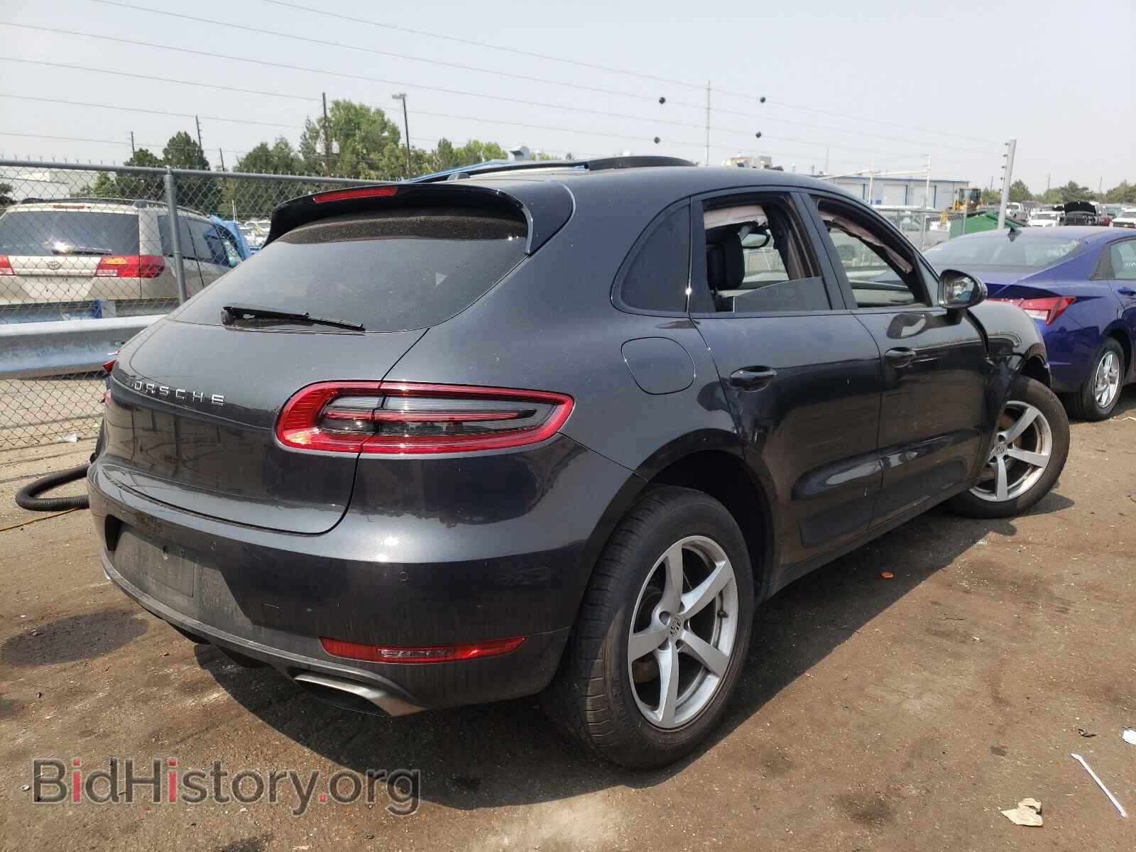 2017 PORSCHE MACAN - VIN: WP1AA2A52HLB01329 - Photo 4