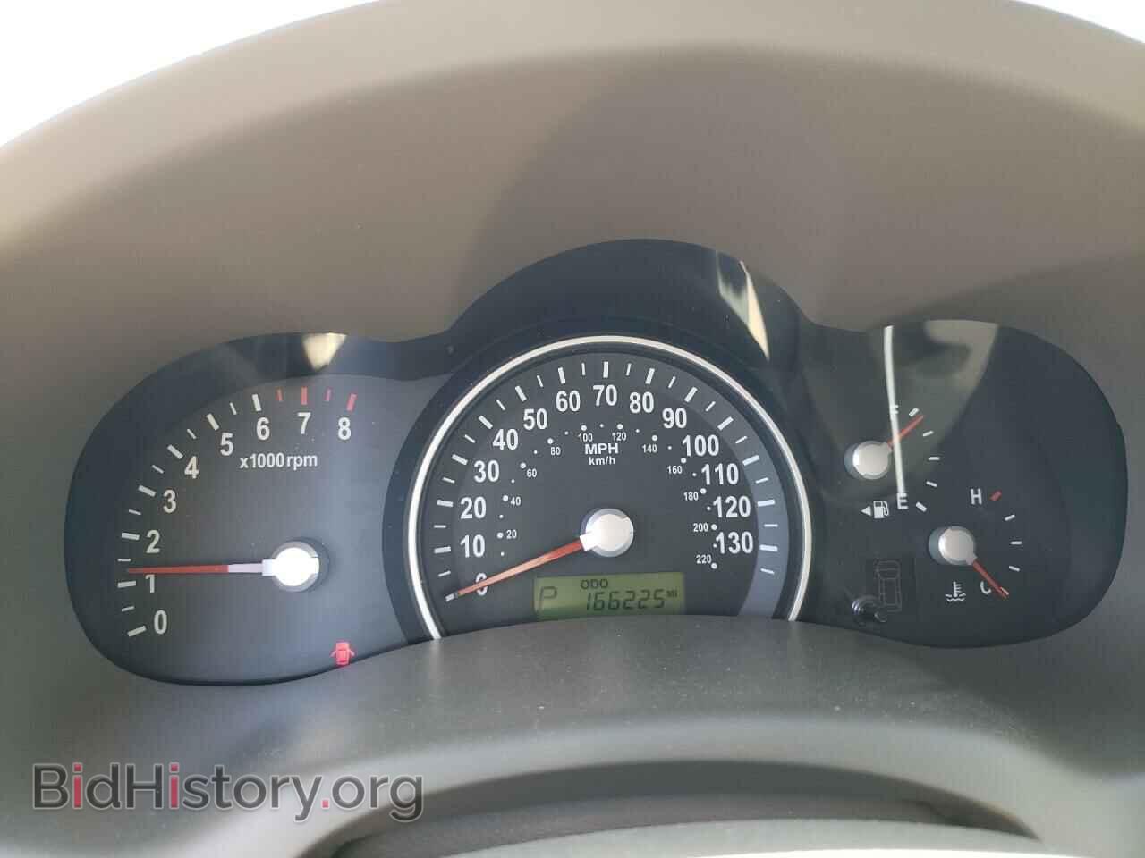 2007 KIA All Models - VIN: KNDMB233176182540 - Photo 9