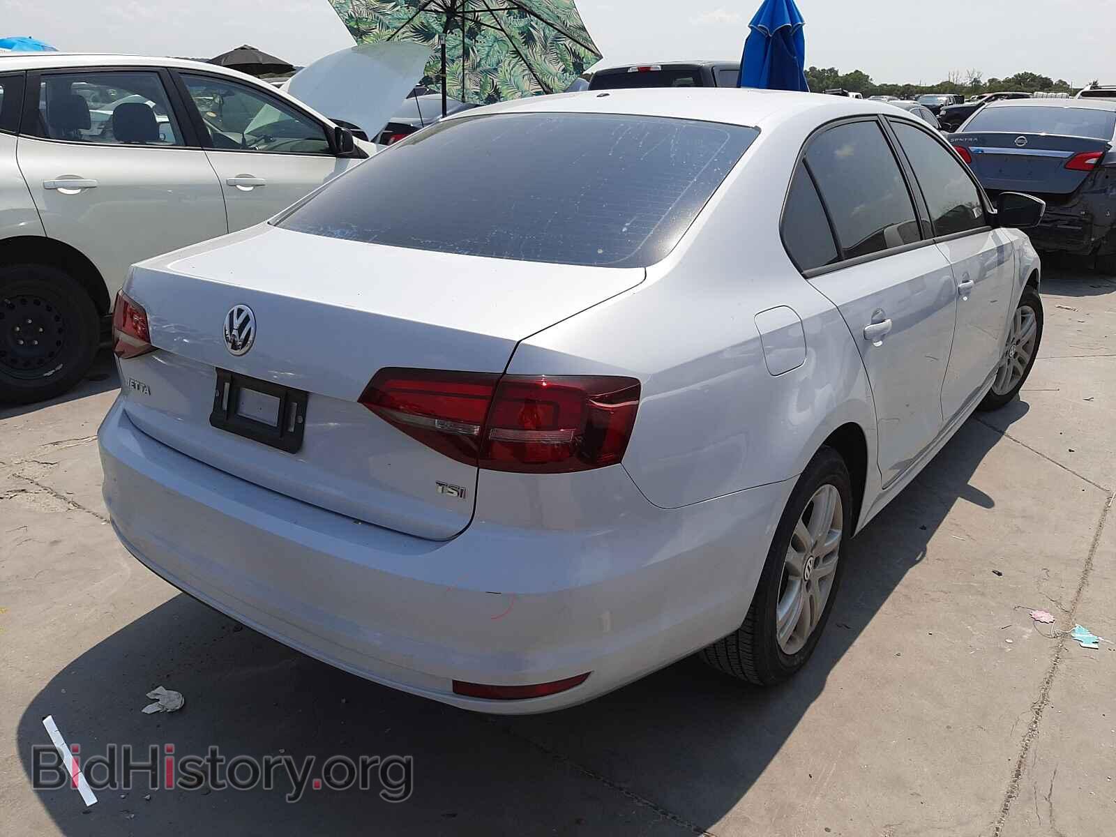 2018 VOLKSWAGEN JETTA - VIN: 3VW2B7AJ4JM258424 - Фото 4