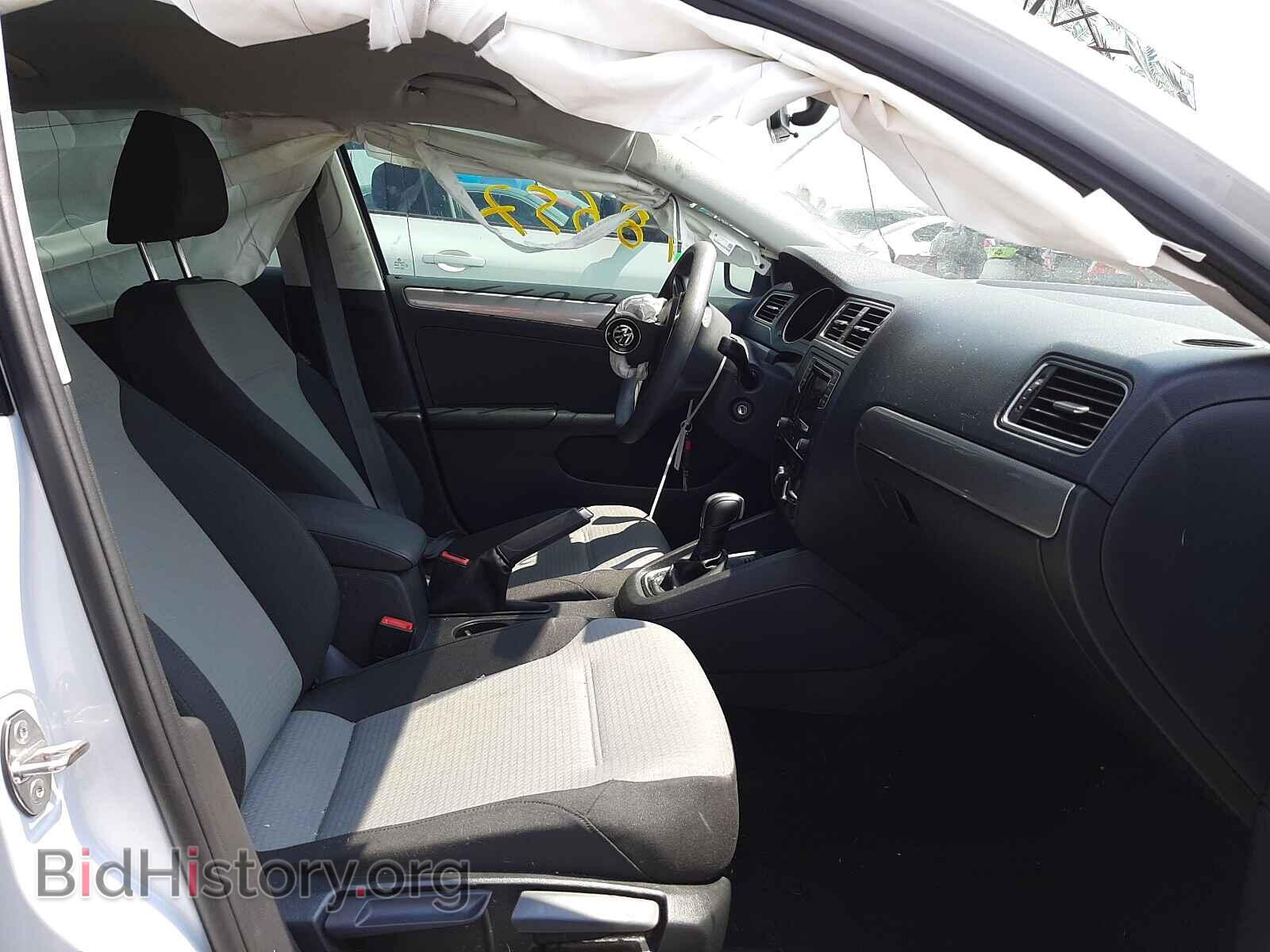 2018 VOLKSWAGEN JETTA - VIN: 3VW2B7AJ4JM258424 - Фото 5