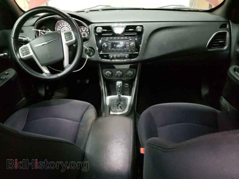 2013 Chrysler 200 (VIN 1C3CCBBB3DN654454) — фото 8 из 12