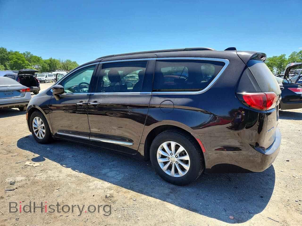 2017 CHRYSLER PACIFICA - VIN: 2C4RC1BG6HR733850 - Фото 2