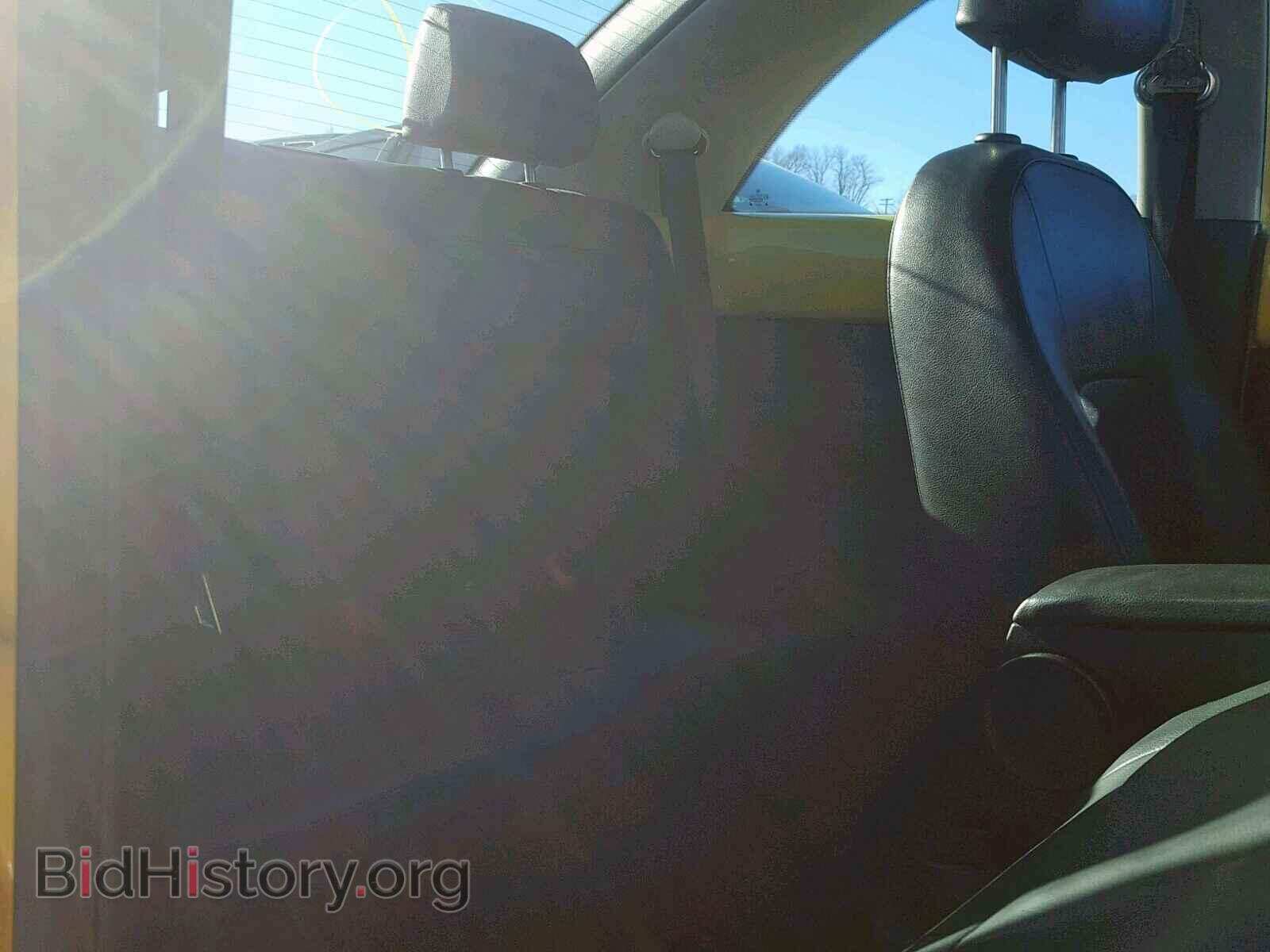 2010 VOLKSWAGEN BEETLE - VIN: 3VWPG3AG0AM006433 - Фото 6