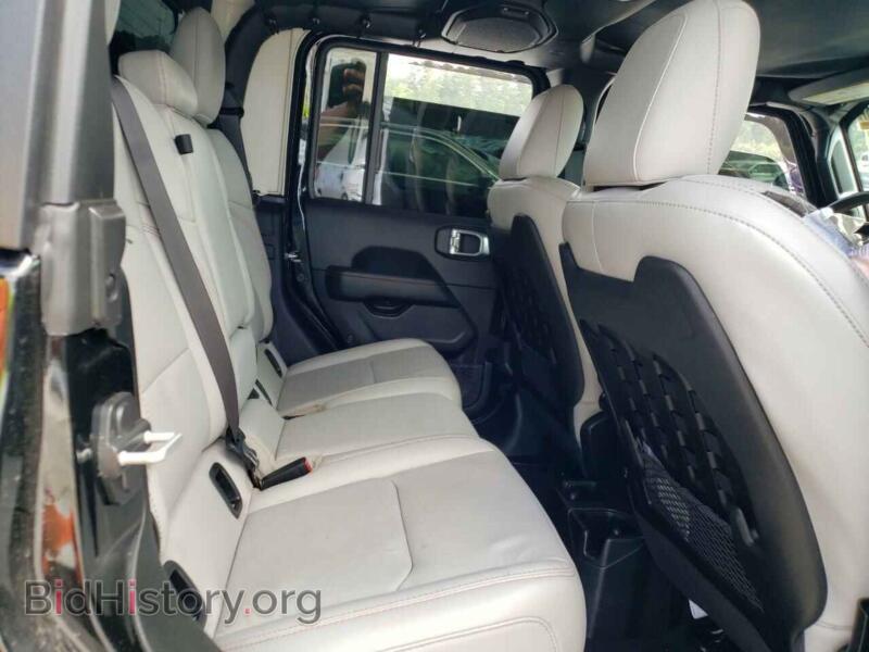 2021 Jeep GLADIATOR (VIN 1C6JJTEG6ML541199) — photo 10 of 12