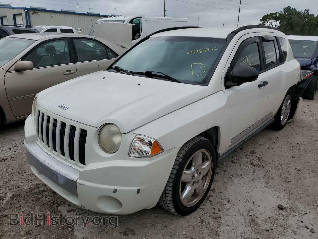 2007 JEEP COMPASS - VIN: 1J8FT57W17D176639 - Photo 2