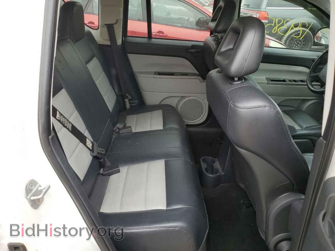 2007 JEEP COMPASS - VIN: 1J8FT57W17D176639 - Photo 6