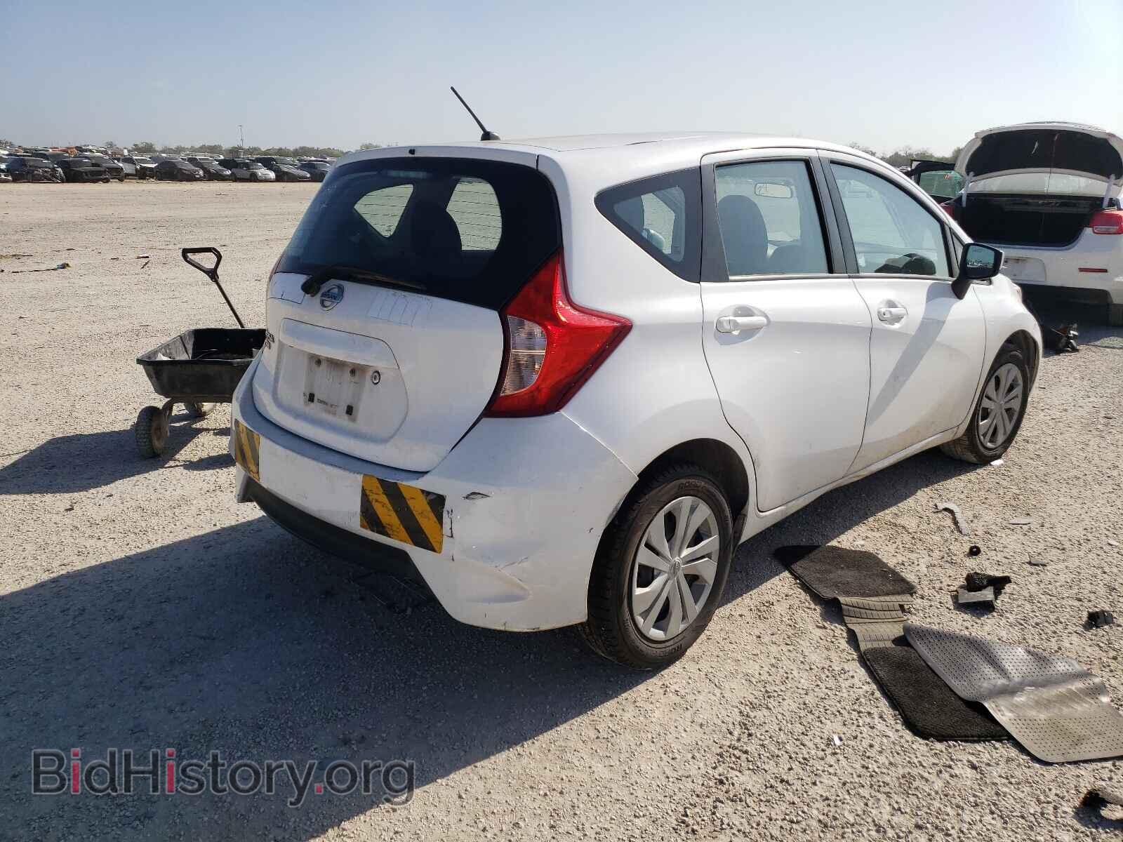 2018 NISSAN VERSA - VIN: 3N1CE2CP8JL370221 - Фото 4