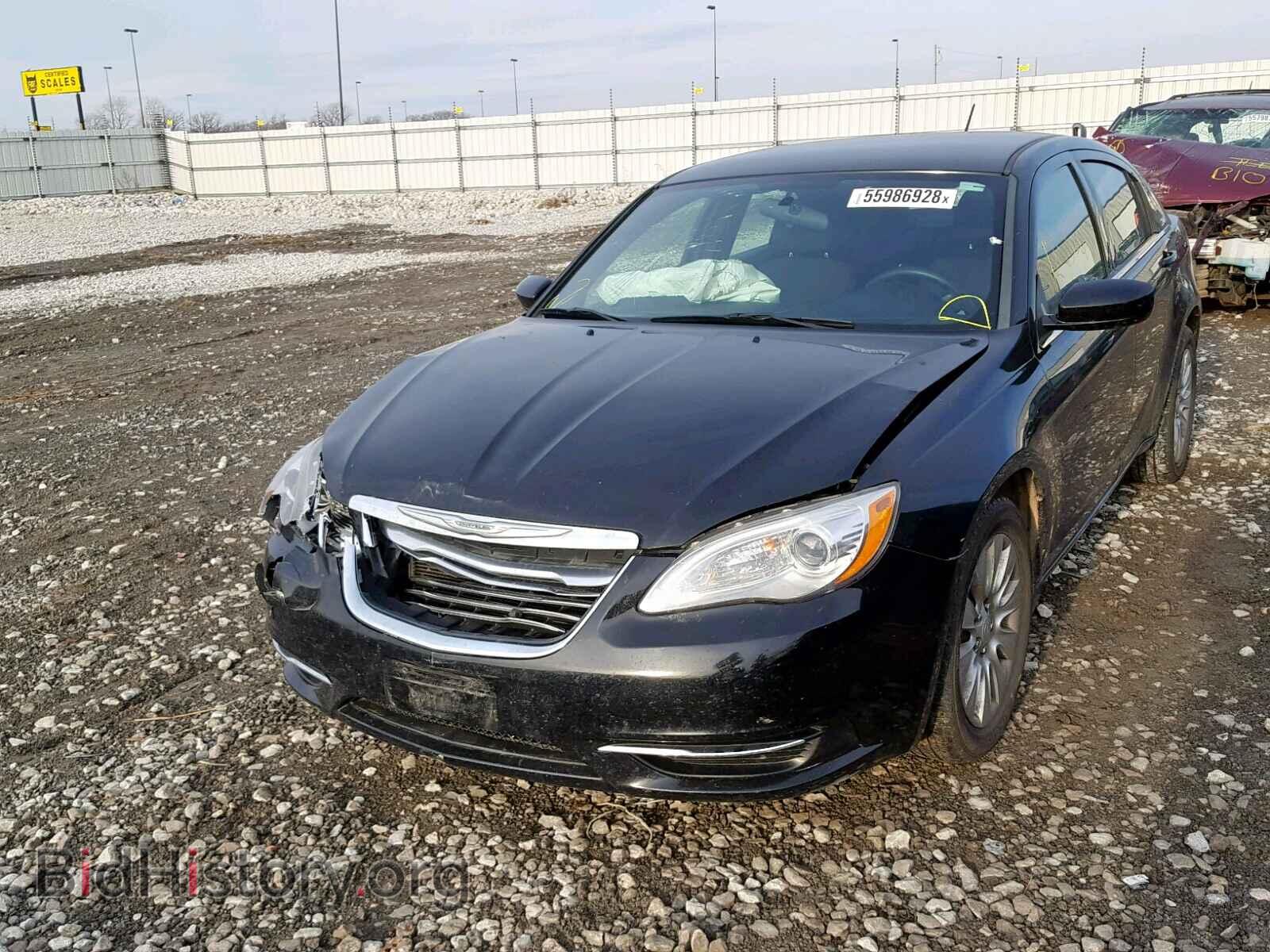 2012 CHRYSLER 200 - VIN: 1C3CCBABXCN273555 - Фото 2