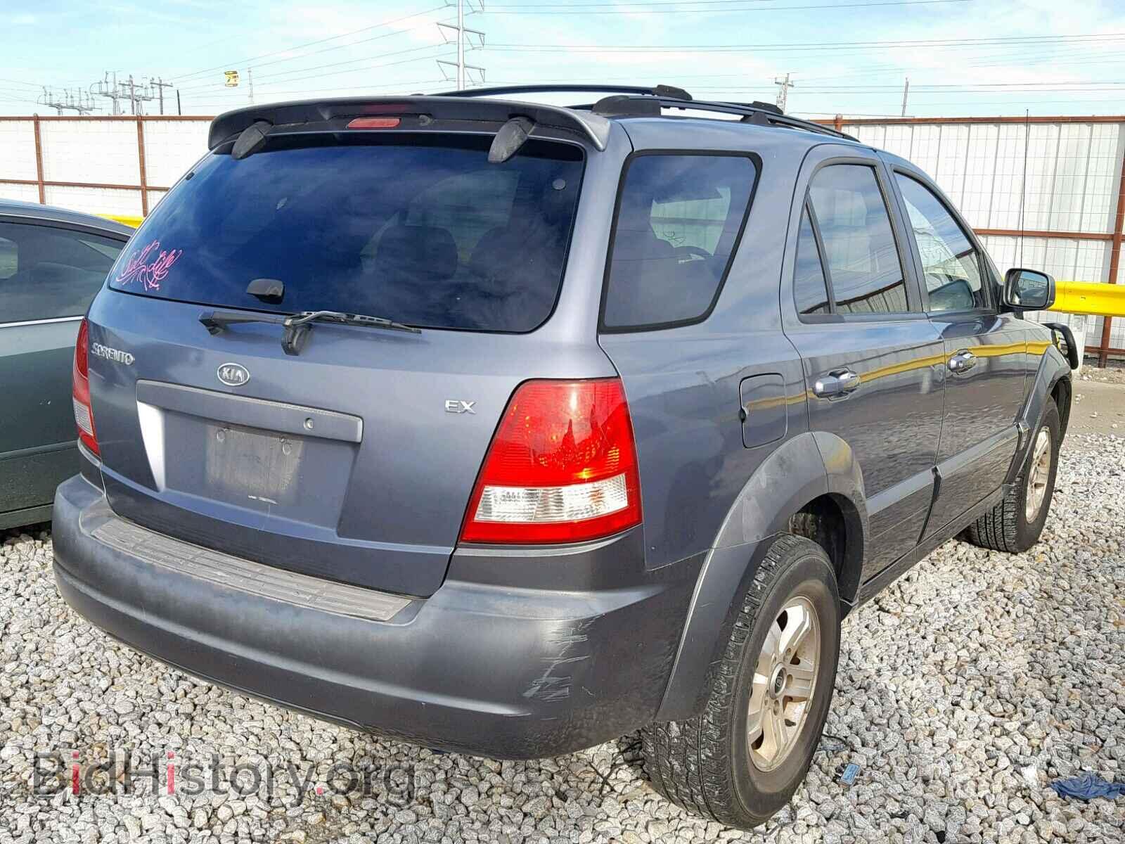 2004 KIA SORENTO EX - VIN: KNDJD733245211006 - Фото 4
