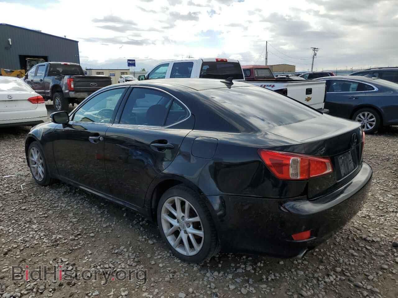2011 LEXUS IS - VIN: JTHCF5C2XB5048972 - Photo 2
