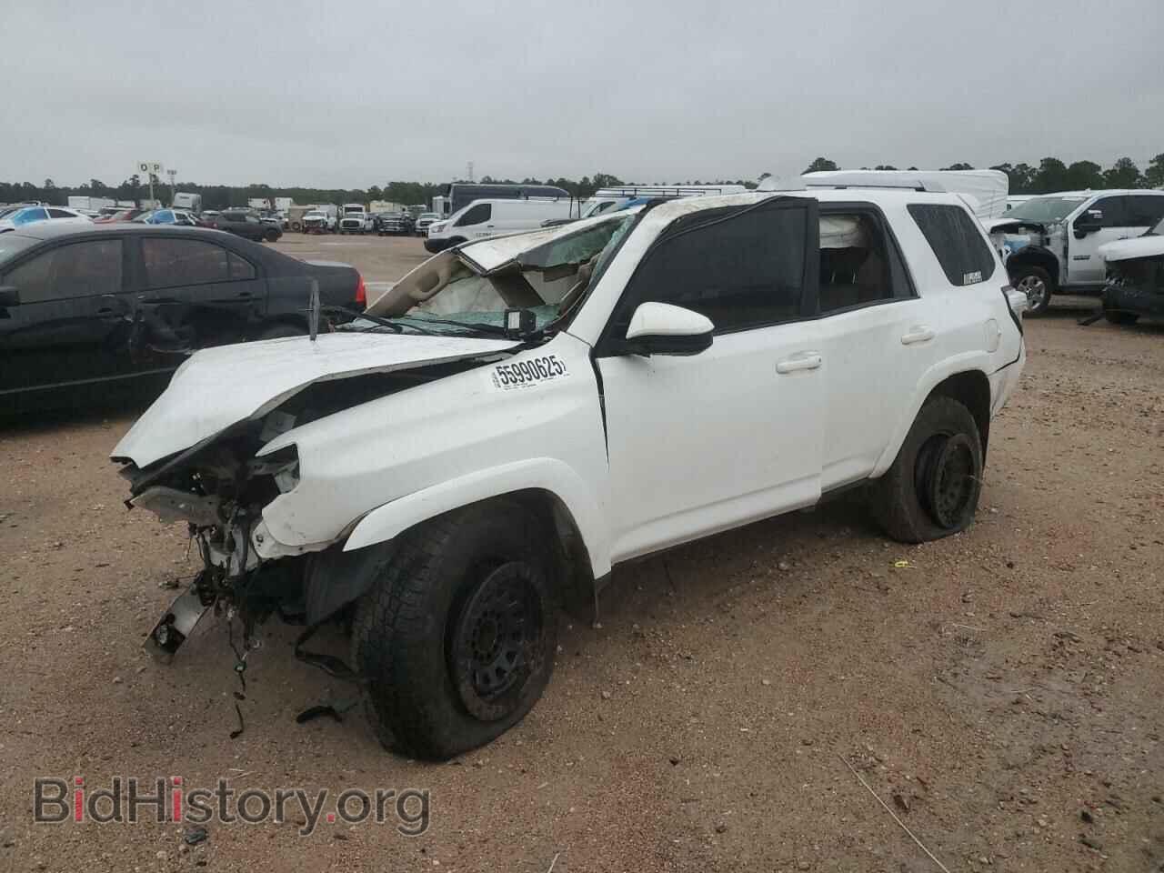 Фотография JTEZU5JR8H5154987 - TOYOTA 4RUNNER 2017