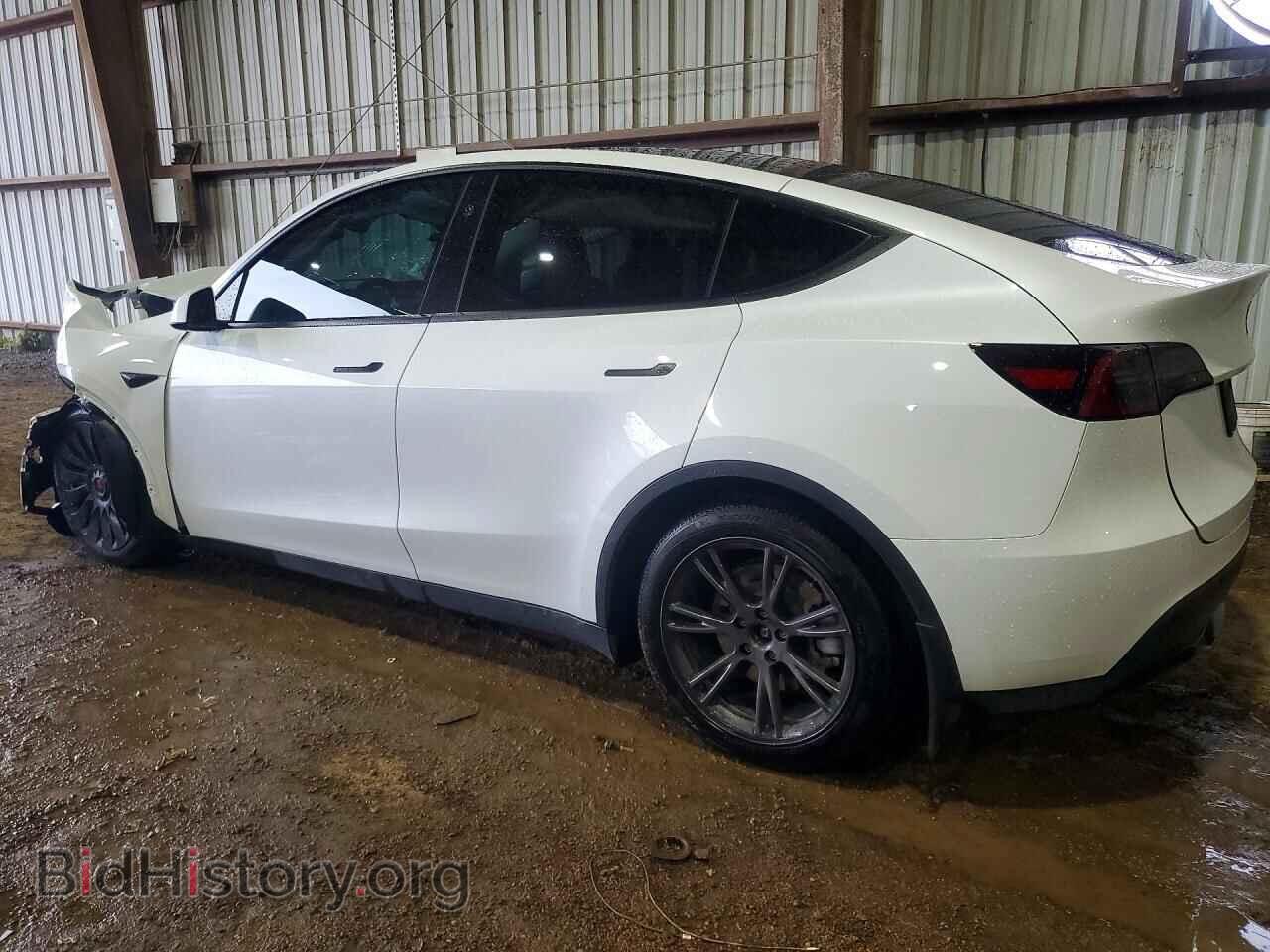 2024 TESLA MODEL Y - VIN: 7SAYGAEE8RF193976 - Photo 2