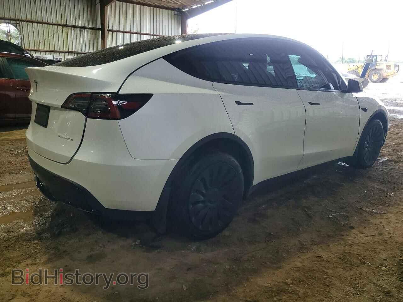2024 TESLA MODEL Y - VIN: 7SAYGAEE8RF193976 - Photo 3