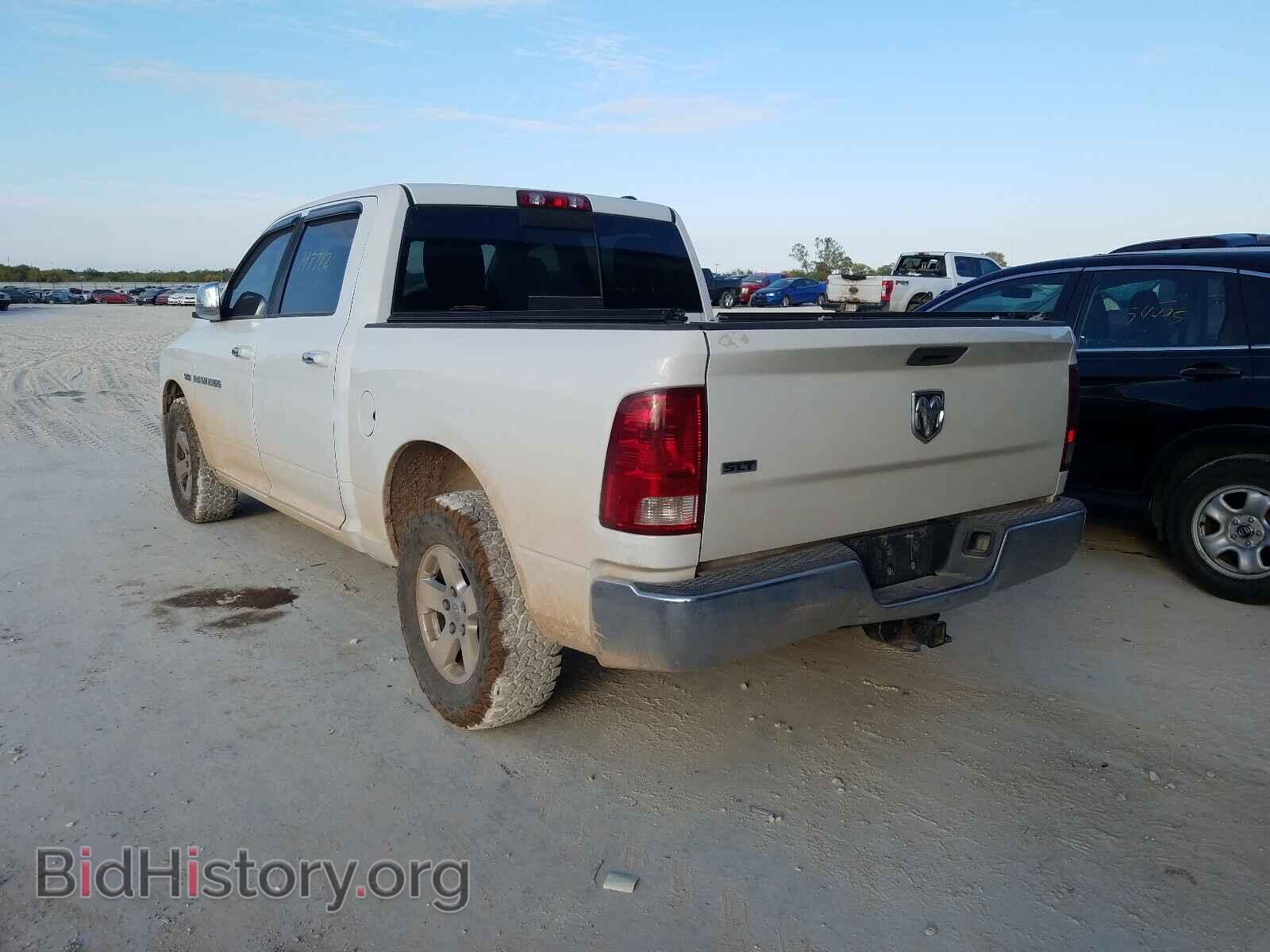 2011 DODGE RAM 1500 - VIN: 1D7RB1CT3BS573520 - Фото 3