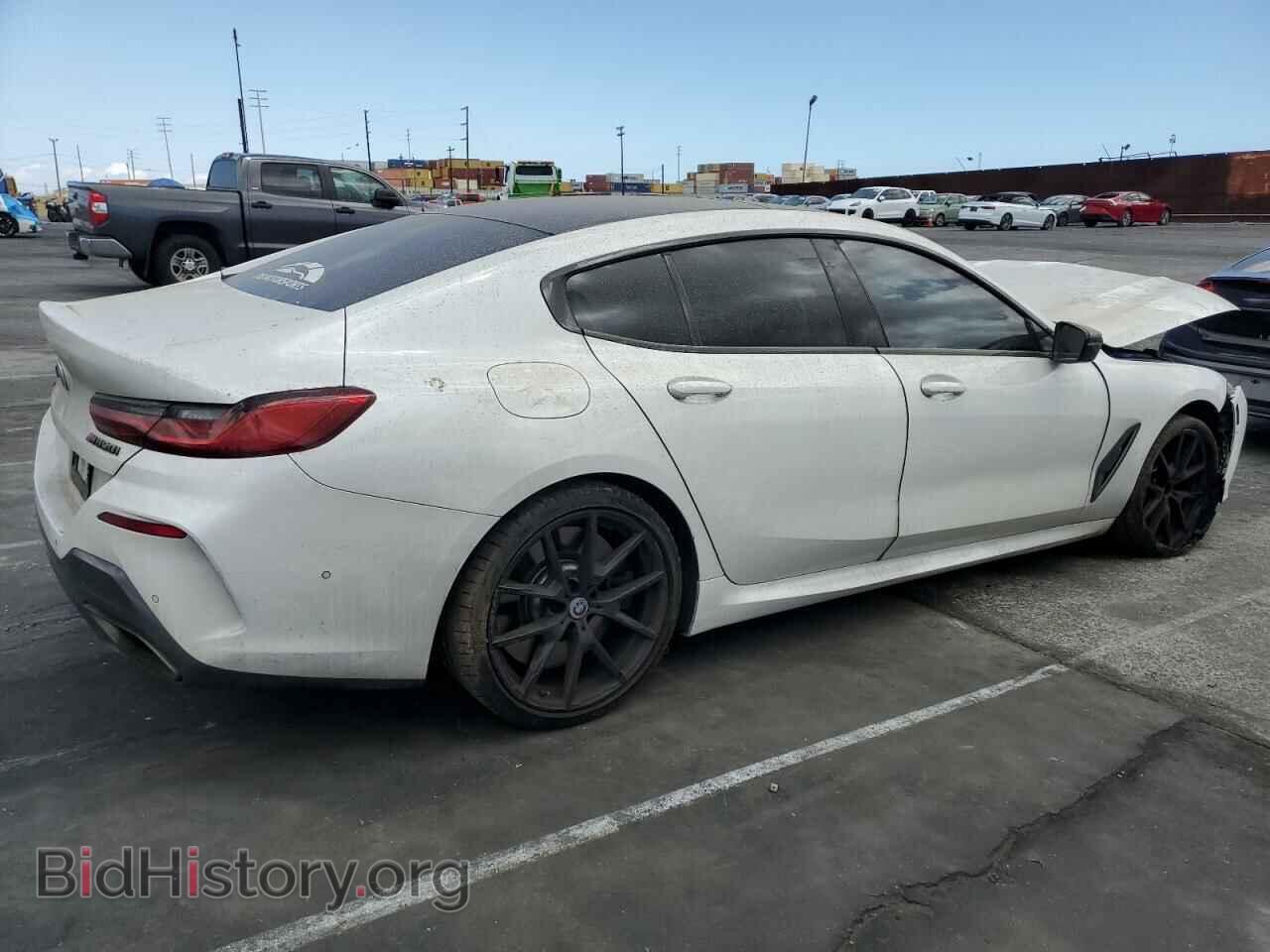 2021 BMW M8 - VIN: WBAGV8C04MCF56486 - Фото 3