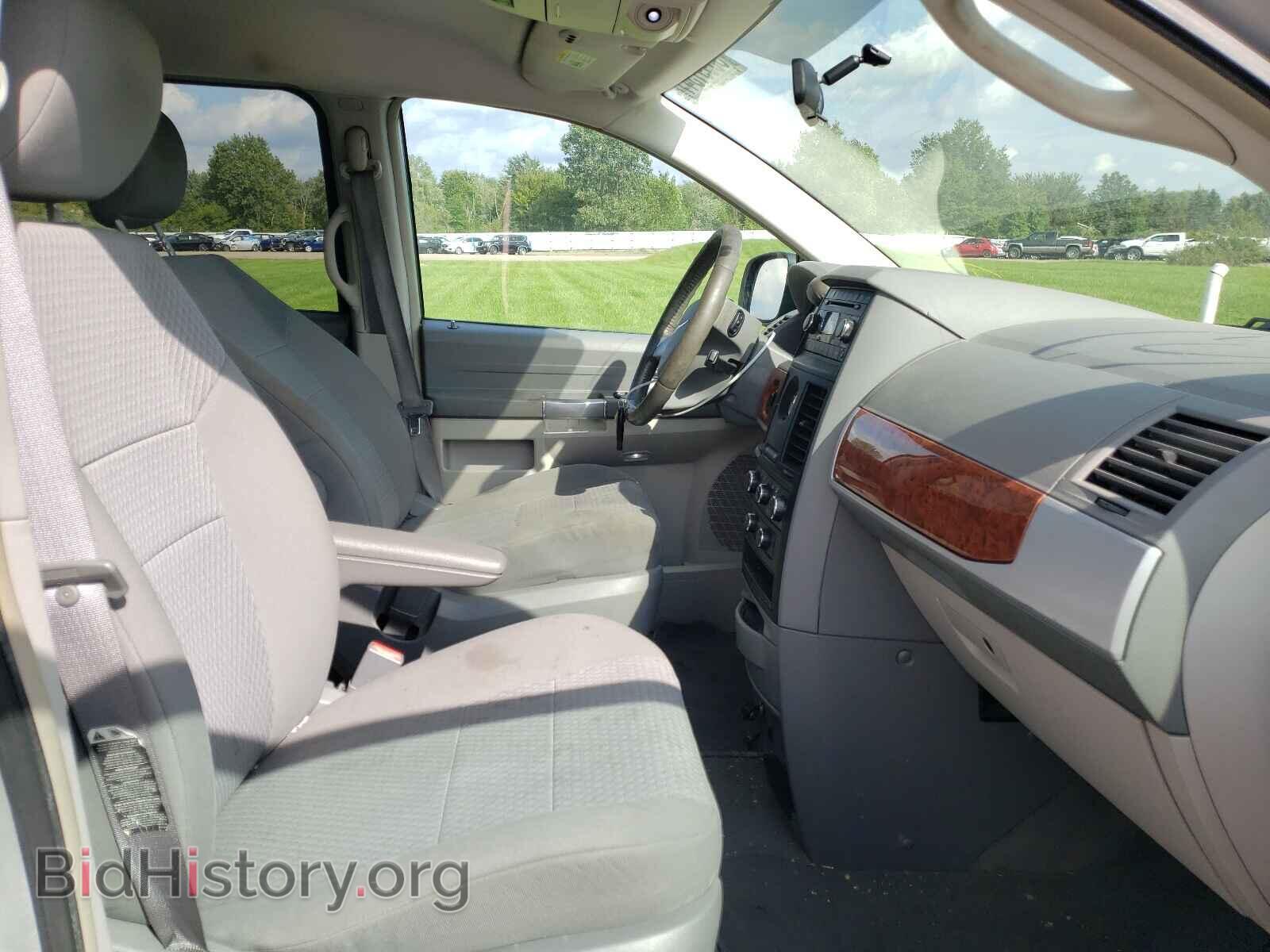 2008 CHRYSLER MINIVAN - VIN: 2A8HR54P18R759456 - Фото 5