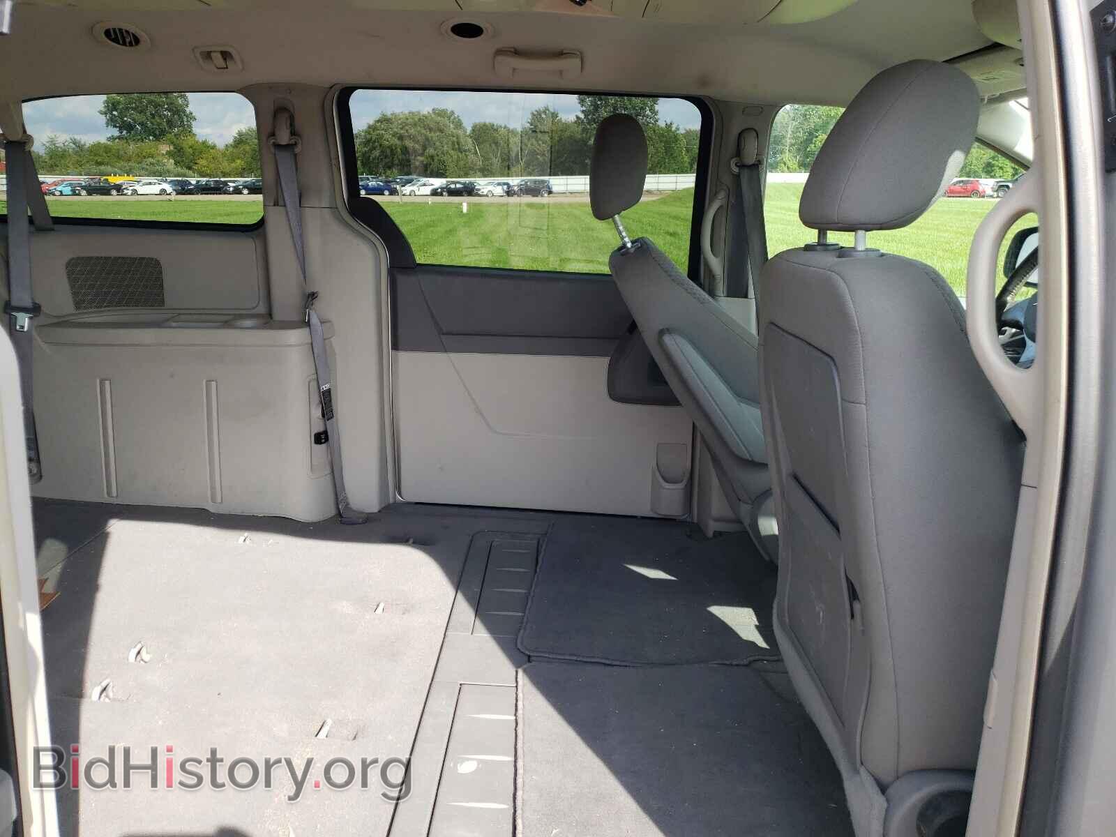 2008 CHRYSLER MINIVAN - VIN: 2A8HR54P18R759456 - Фото 6