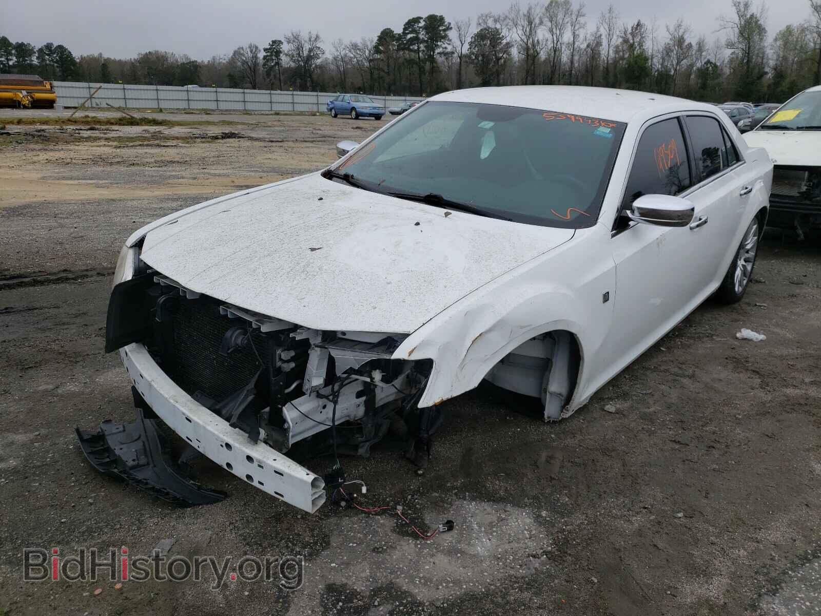 2013 CHRYSLER 300 - VIN: 2C3CCAAG1DH698761 - Photo 2