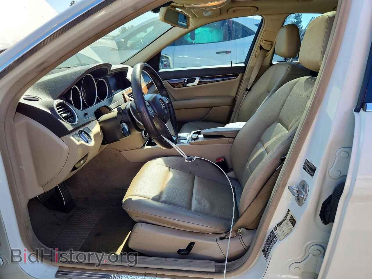 2012 MERCEDES-BENZ C-CLASS - VIN: WDDGF4HB7CA682065 - Photo 7