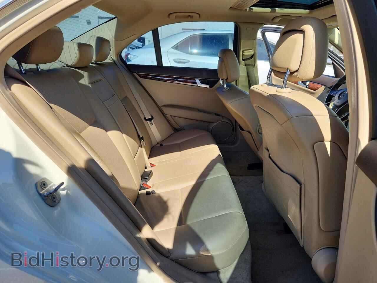 2012 MERCEDES-BENZ C-CLASS - VIN: WDDGF4HB7CA682065 - Photo 10