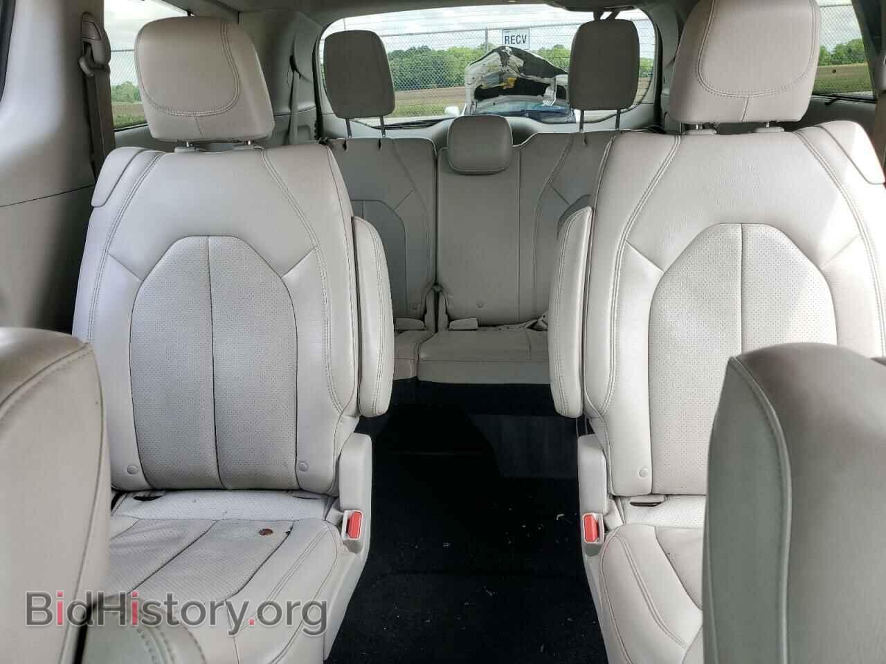 2018 CHRYSLER PACIFICA - VIN: 2C4RC1EG6JR109855 - Photo 10