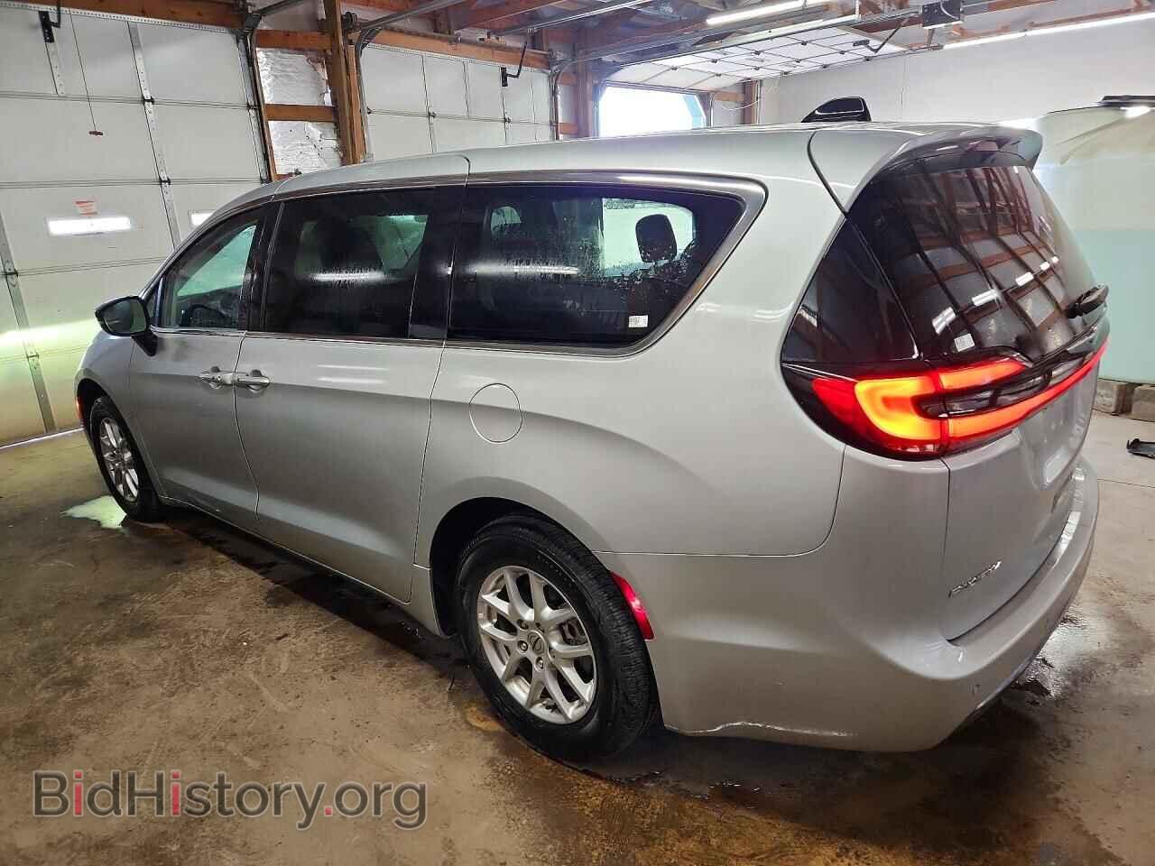 2024 CHRYSLER PACIFICA - VIN: 2C4RC1BG1RR133237 - Photo 2