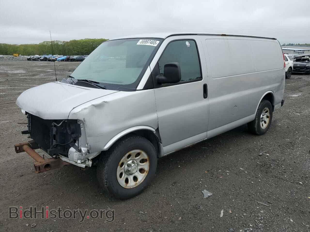 Photo 1GCSGAFX3B1159798 - CHEVROLET EXPRESS 2011