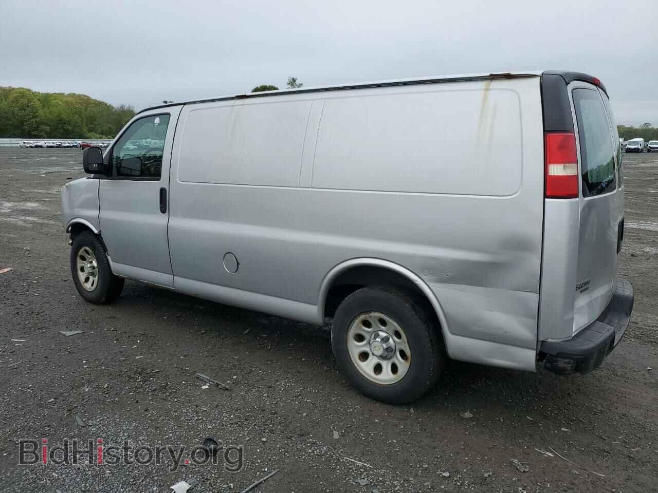 2011 CHEVROLET EXPRESS - VIN: 1GCSGAFX3B1159798 - Фото 2