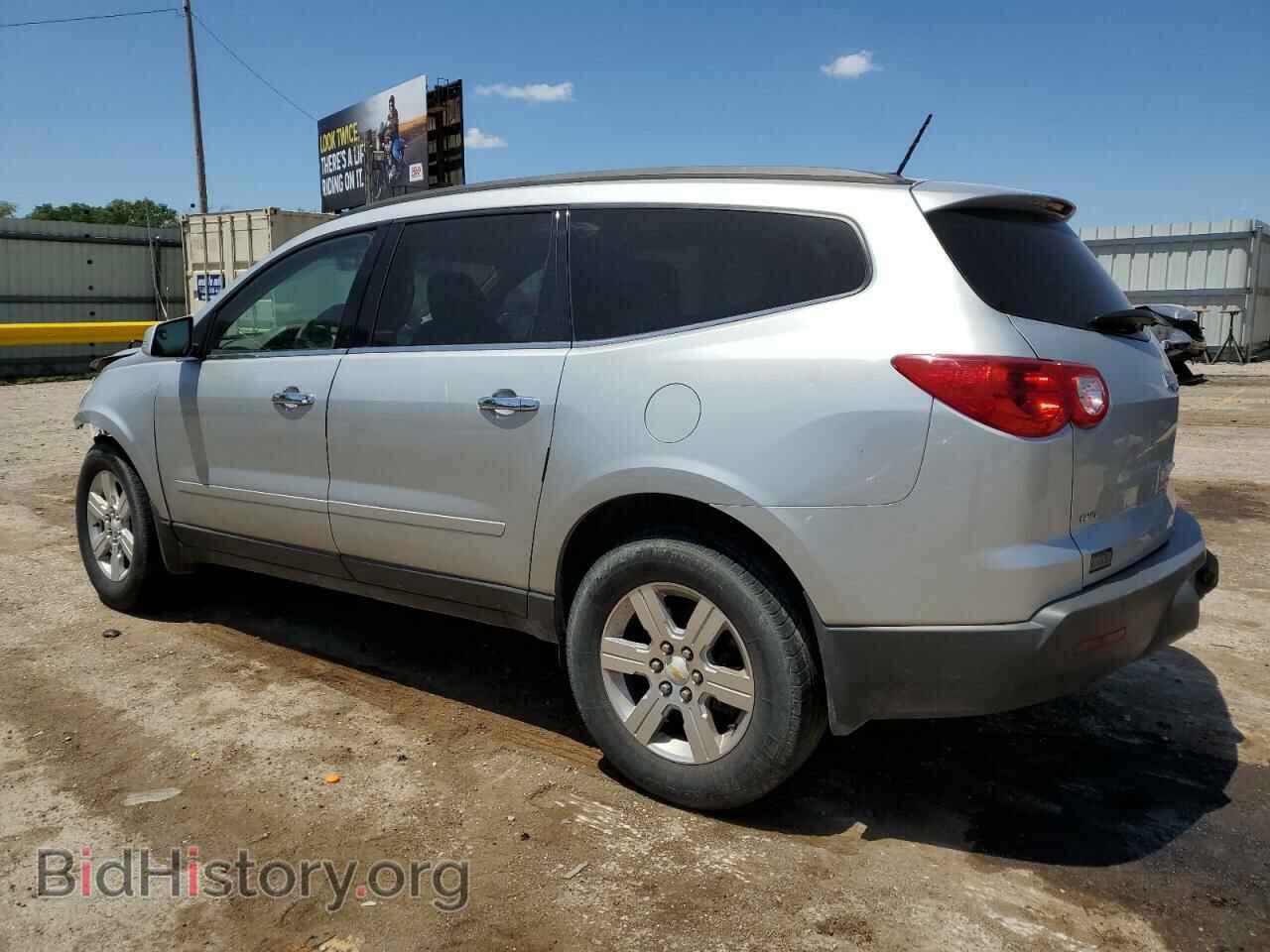 2012 CHEVROLET TRAVERSE - VIN: 1GNKVJED7CJ114174 - Фото 2
