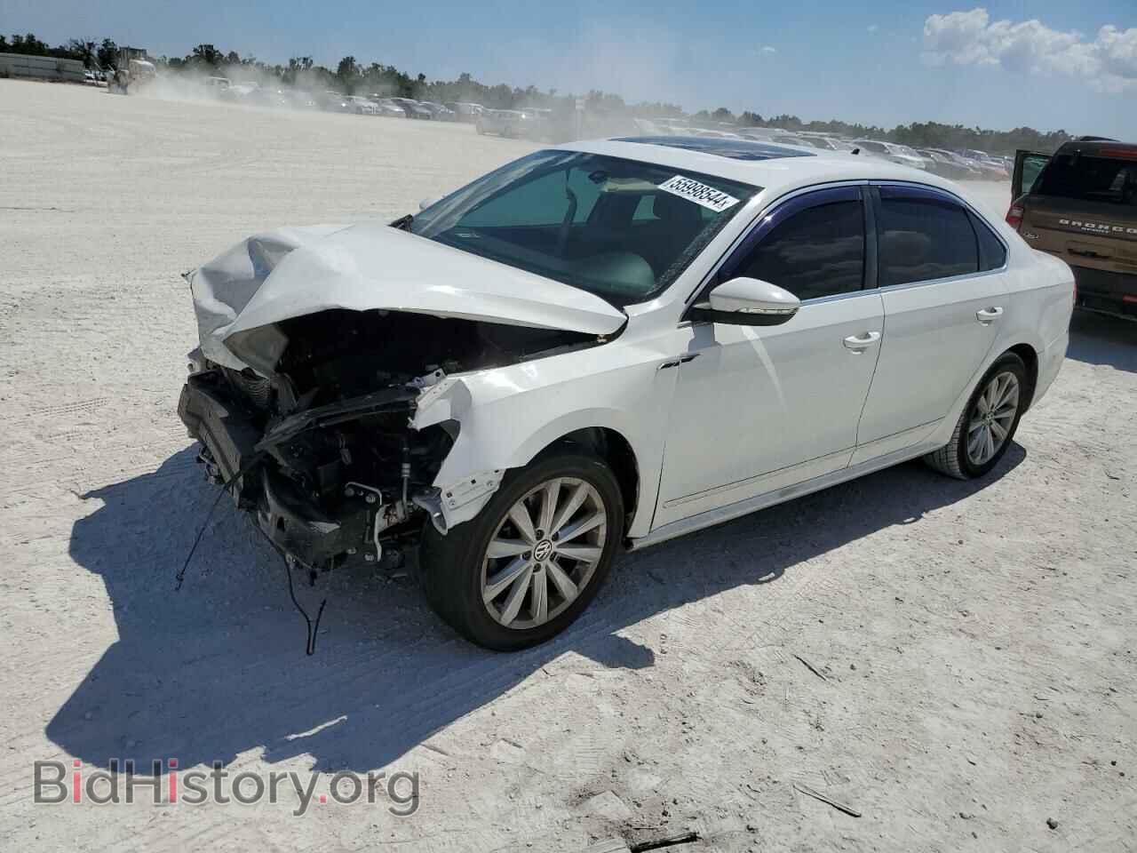 Фотография 1VWCP7A31CC059875 - VOLKSWAGEN PASSAT 2012
