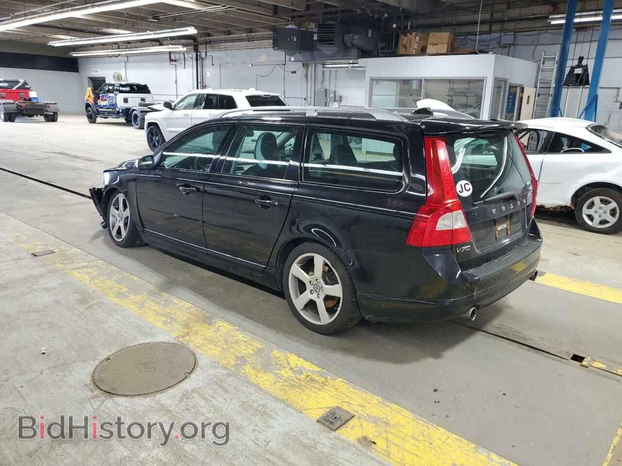 2010 VOLVO V70 - VIN: YV1982BW2A1123821 - Фото 2