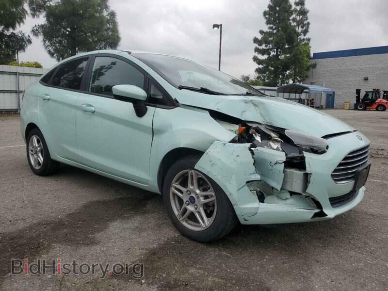 2017 Ford FIESTA (VIN 3FADP4BJ7HM104381) — фото 4 из 13
