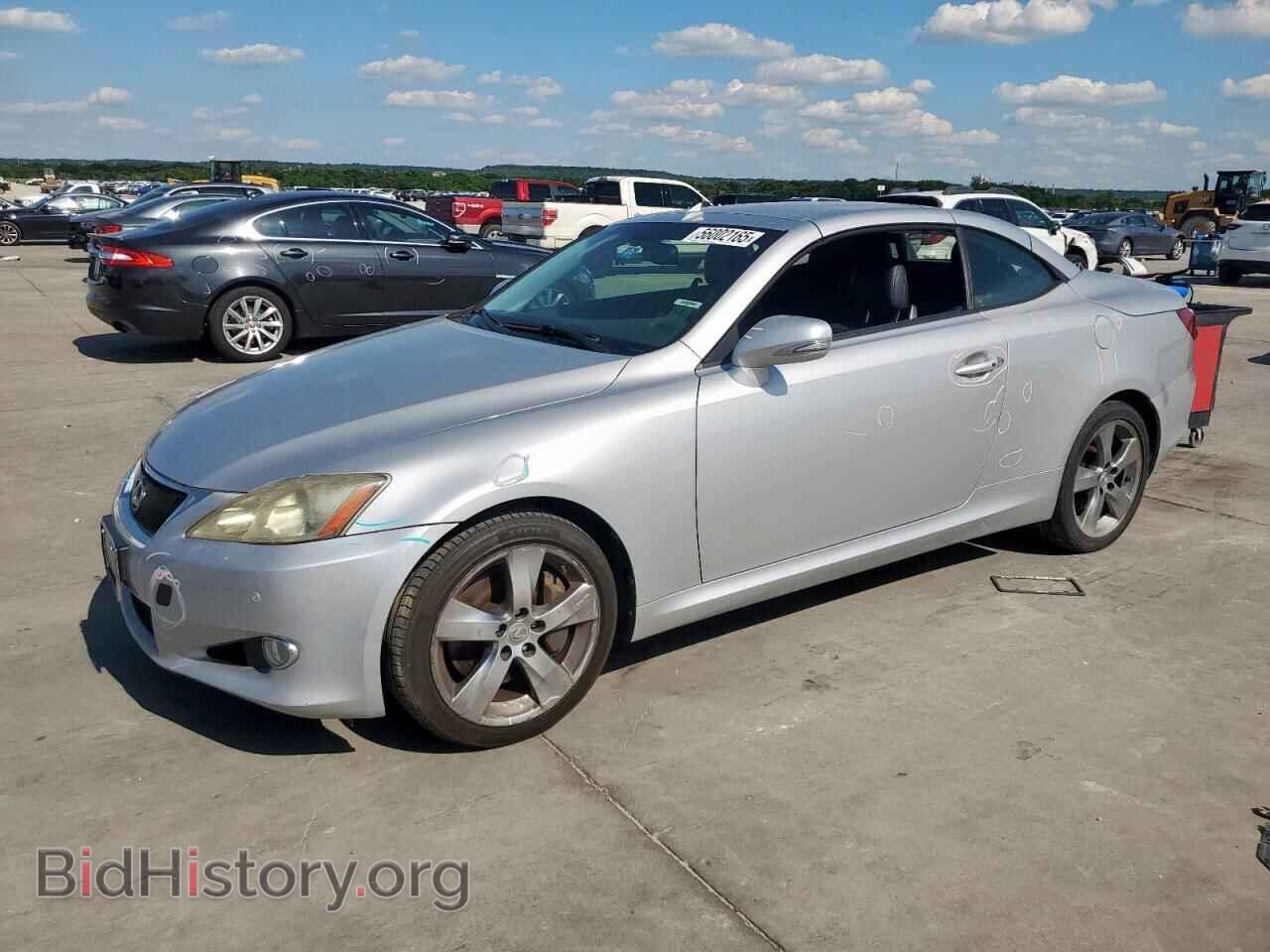 Photo JTHFE2C2XA2502507 - LEXUS IS 2010