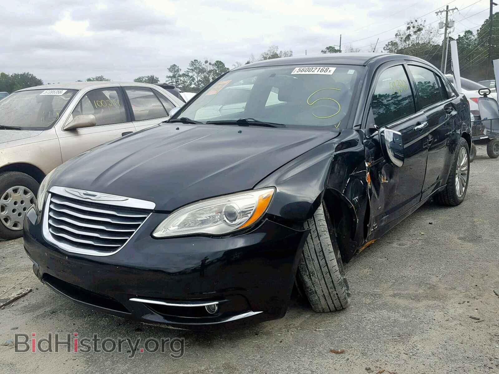 2011 CHRYSLER 200 - VIN: 1C3BC2FG7BN520660 - Фото 2