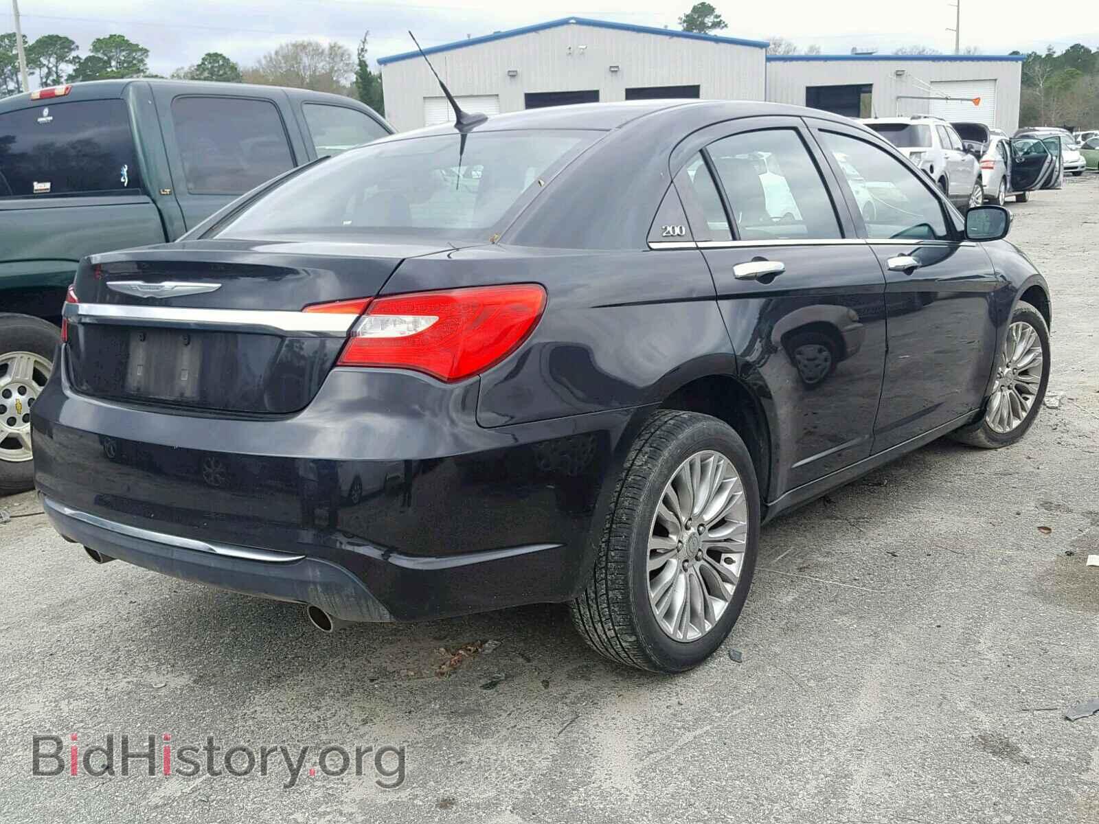 2011 CHRYSLER 200 - VIN: 1C3BC2FG7BN520660 - Фото 4