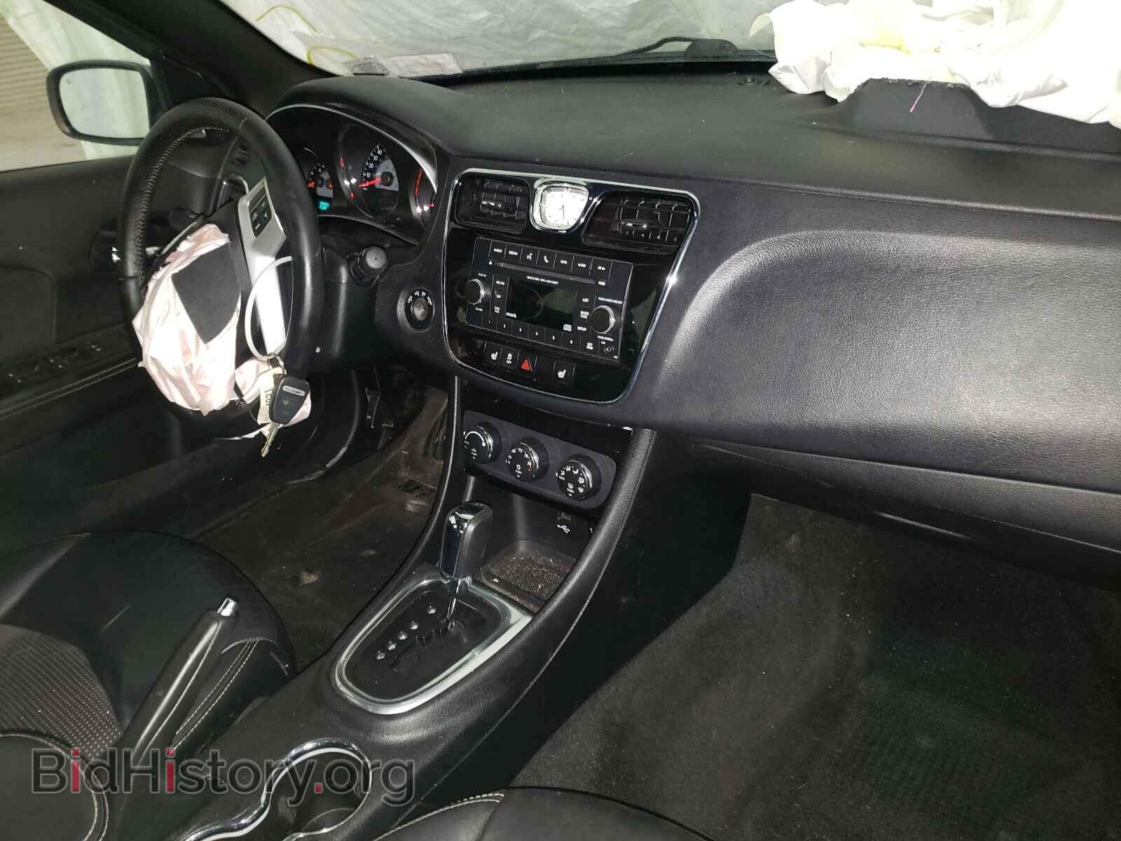 2013 CHRYSLER 200 - VIN: 1C3CCBCG0DN504425 - Фото 9