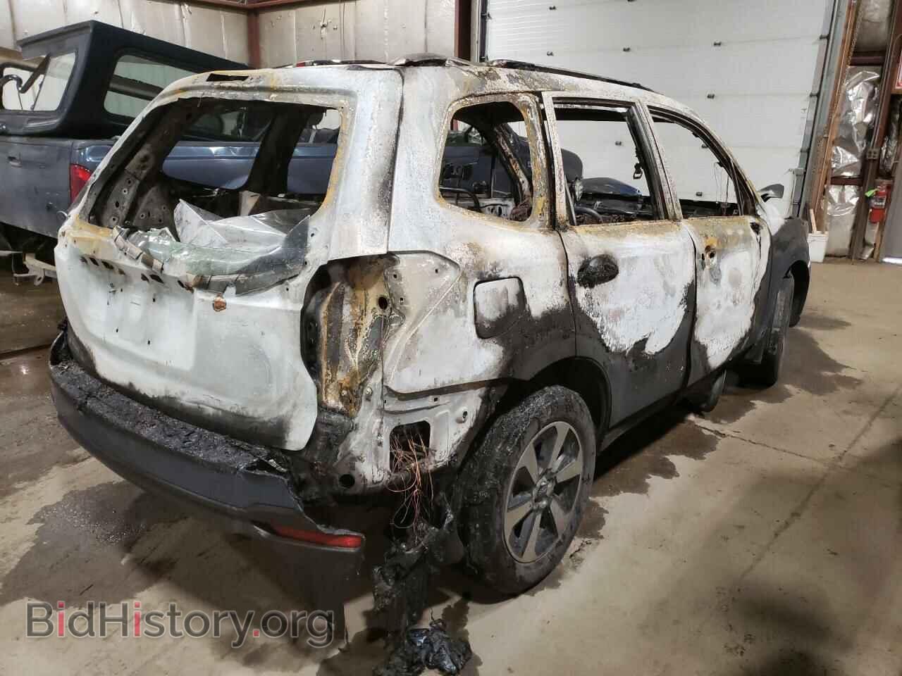 2018 SUBARU FORESTER - VIN: JF2SJABC4JH442061 - Фото 3