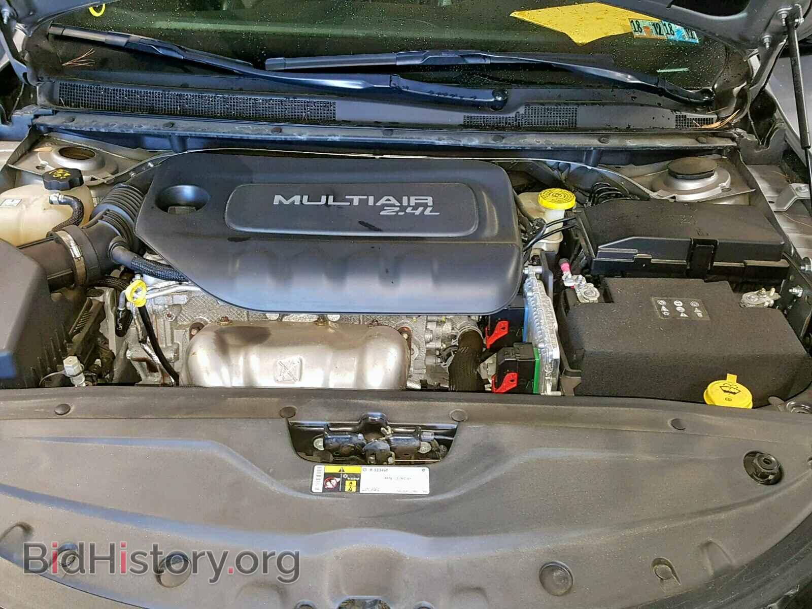 2016 CHRYSLER 200 - VIN: 1C3CCCBBXGN192808 - Фото 7