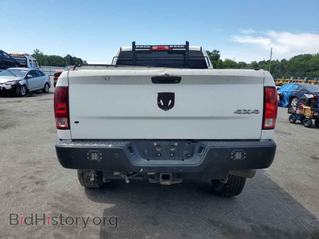 2018 RAM All Models - VIN: 3C6UR5CL7JG274925 - Photo 6