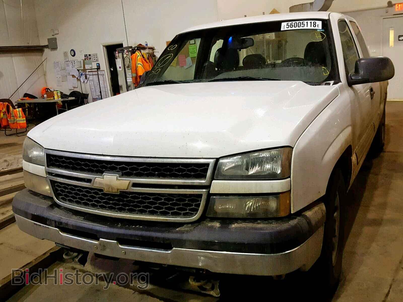 2006 CHEVROLET SILVERADO - VIN: 1GCEC19T36Z181115 - Фото 2