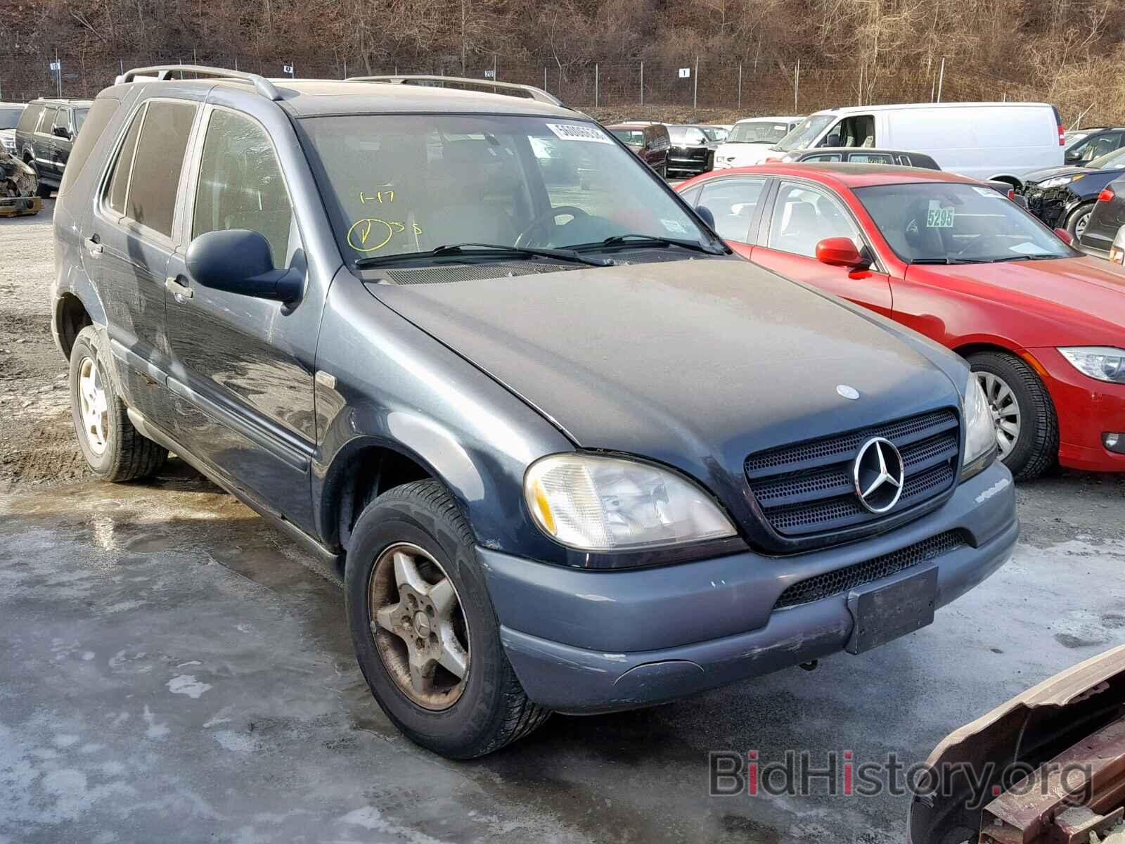 Photo 4JGAB54E3XA142456 - MERCEDES-BENZ ML 320 1999