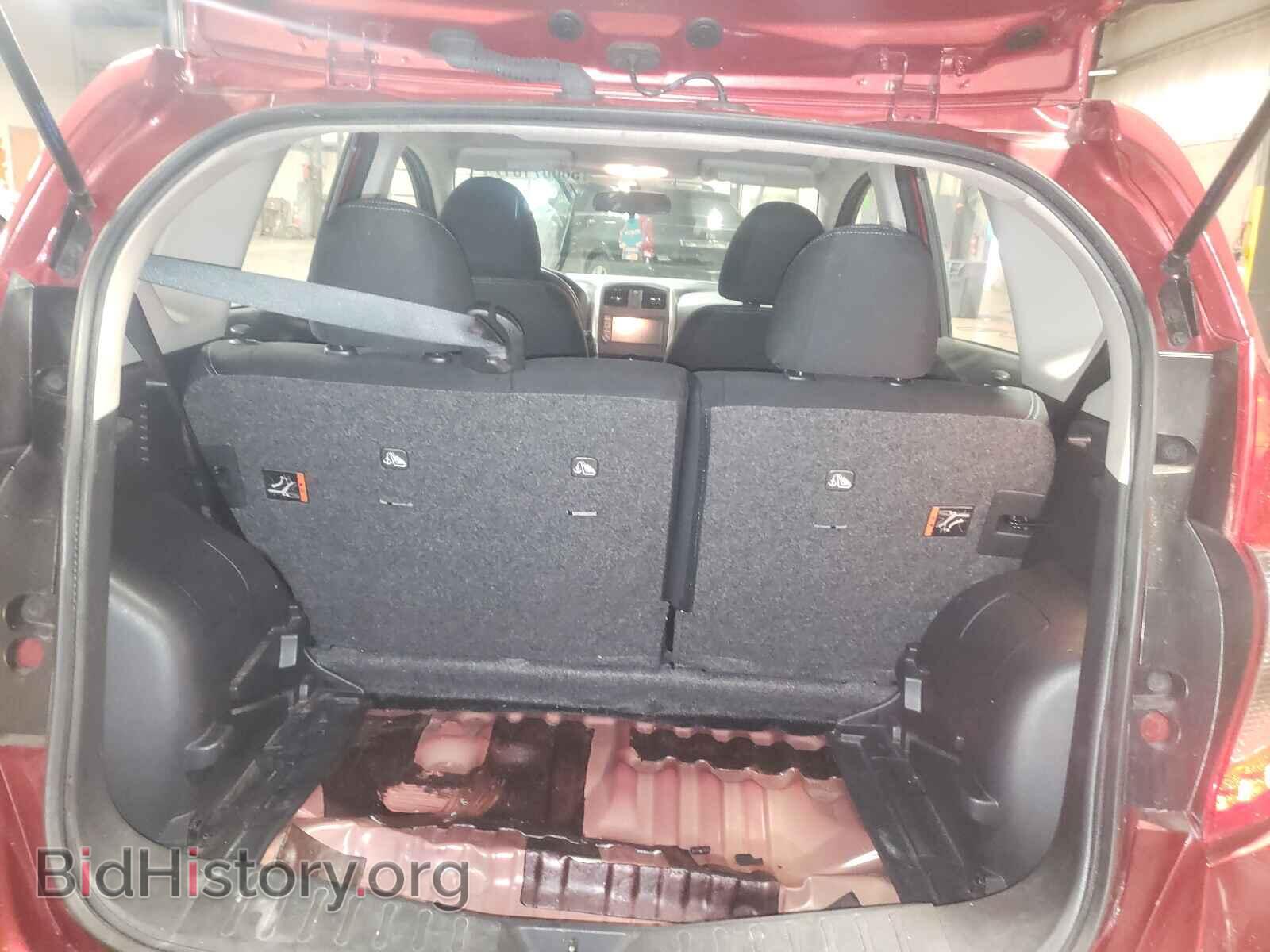 2019 NISSAN VERSA - VIN: 3N1CE2CP4KL357953 - Фото 9