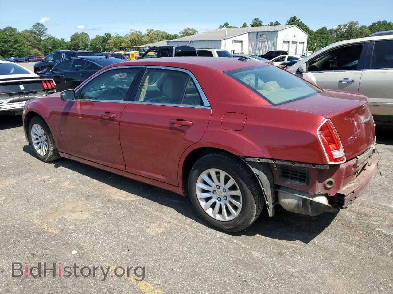 2013 CHRYSLER 300 - VIN: 2C3CCAAG5DH551424 - Фото 2