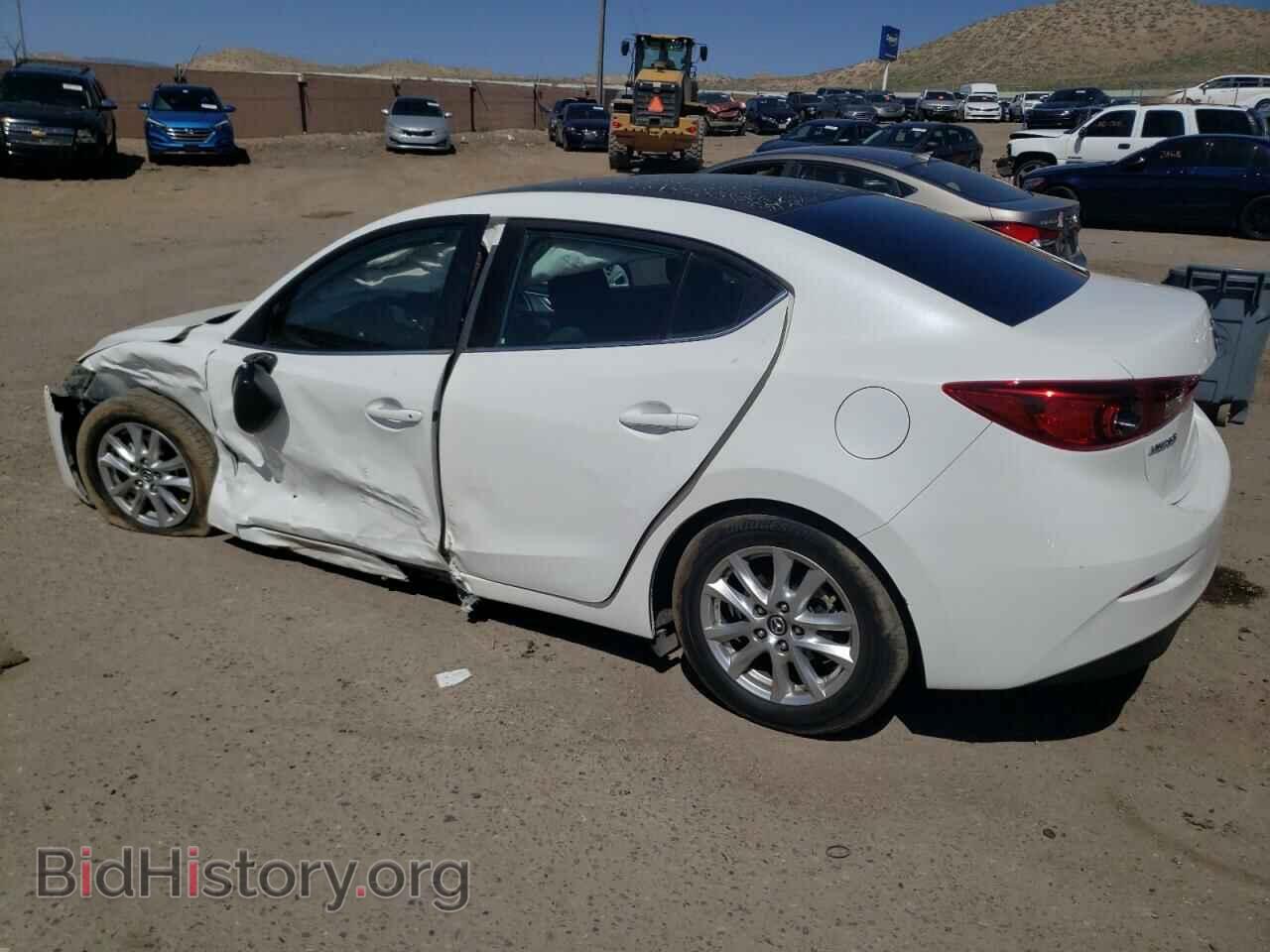 2018 MAZDA 3 - VIN: 3MZBN1U75JM256847 - Фото 2
