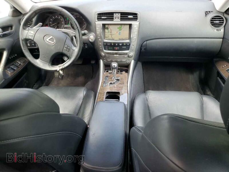 2010 Lexus IS (VIN JTHCF5C21A2034197) — фото 8 из 12